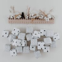 Adventskalender mit Tanne von Eulenschnitt